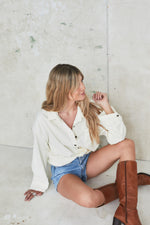 Lade das Bild in den Galerie-Viewer, LEYTON SHIRT
