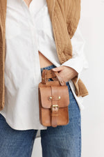 Charger l&#39;image dans la galerie, EARL&#39;S COURT FANNY PACK

