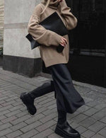 Lade das Bild in den Galerie-Viewer, WENSMINSTER SATIN SKIRT
